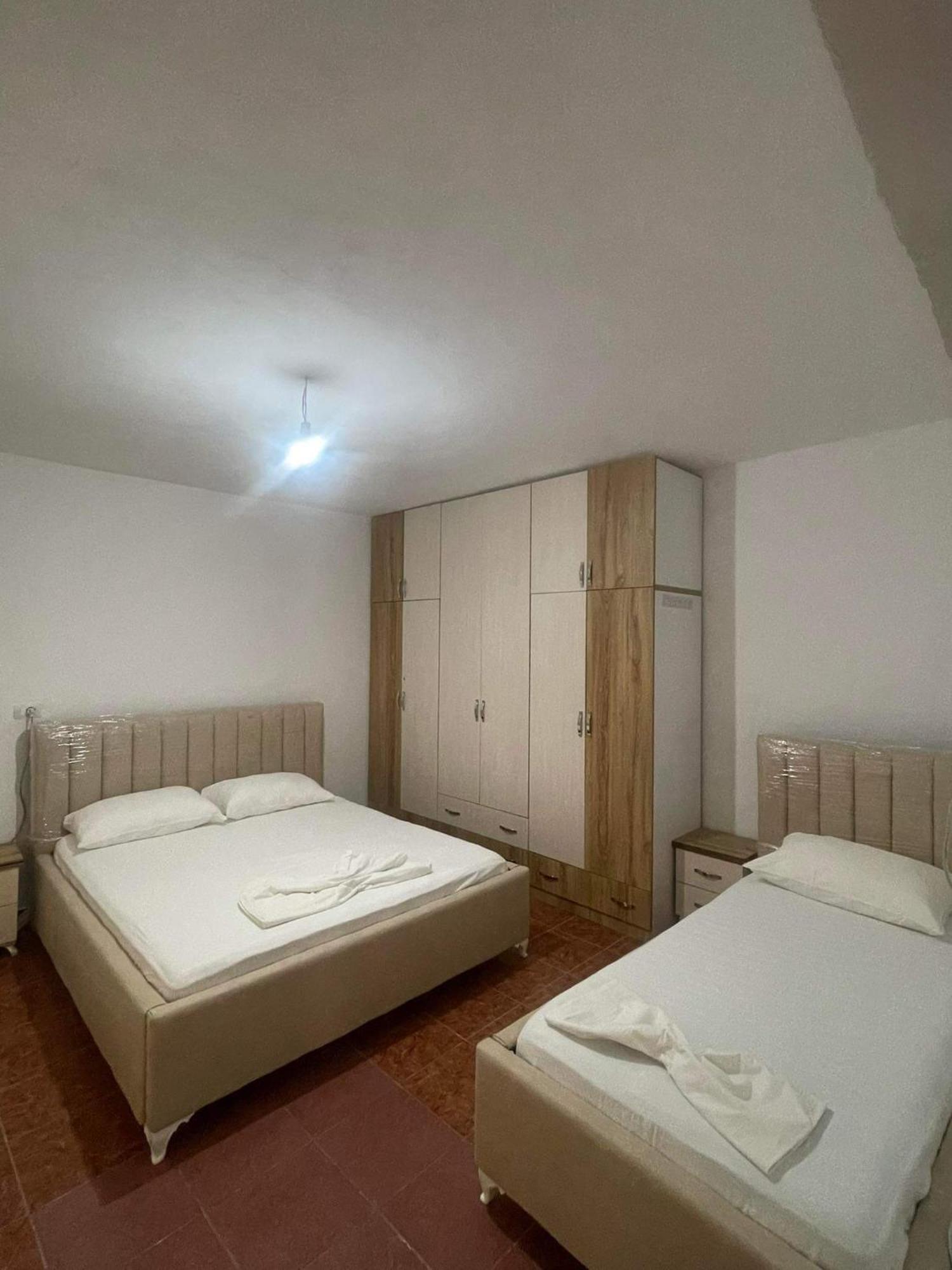 Hostel Gjika